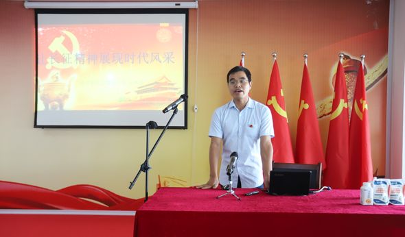 花花牛第一期入黨積極分子培訓班開講啦! 花花牛第一期入黨積極分子培訓班開講啦!