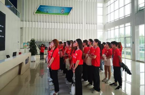 做白色的牛奶,創紅色的企業,花花牛乳業集團青春歌會慶祝建黨100周年 做白色的牛奶,創紅色的企業,花花牛乳業集團青春歌會慶祝建黨100周年