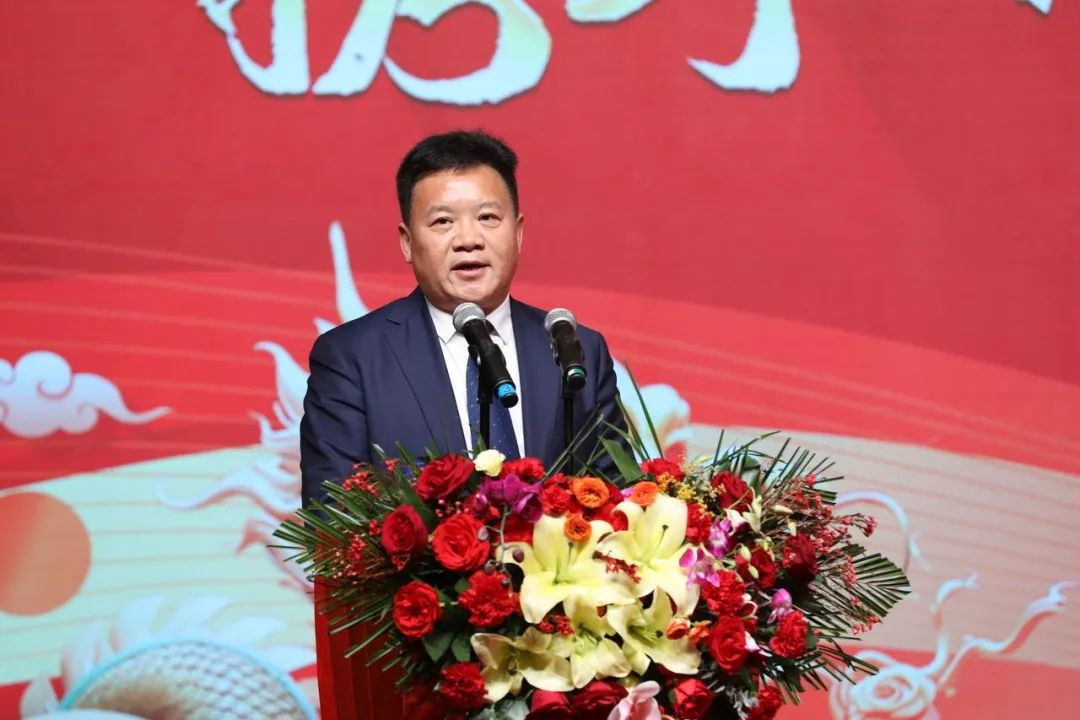 花花牛乳業(yè)30周年暨2024年客戶大會圓滿召開! 花花牛乳業(yè)30周年暨2024年客戶大會圓滿召開!