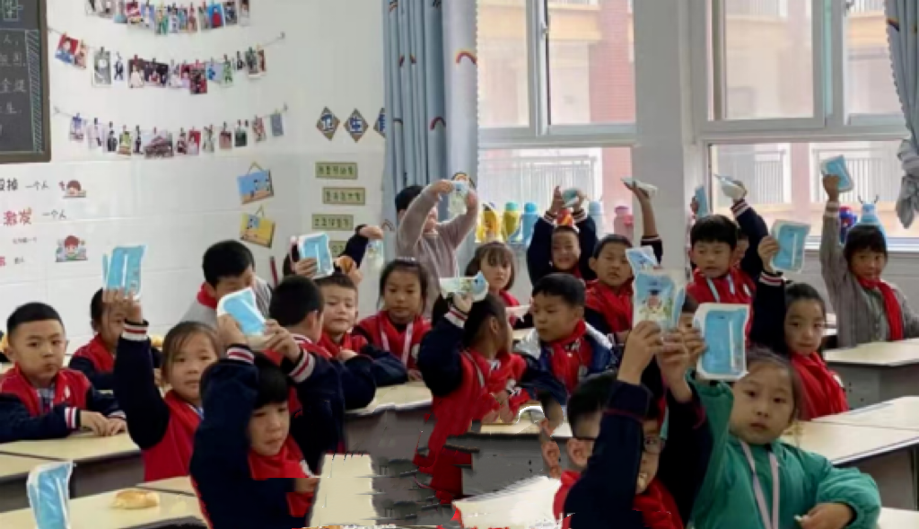 未來可期 健康護航丨花花牛乳業集團取得學生飲用奶常、低溫發酵乳生產資質 未來可期 健康護航丨花花牛乳業集團取得學生飲用奶常、低溫發酵乳生產資質