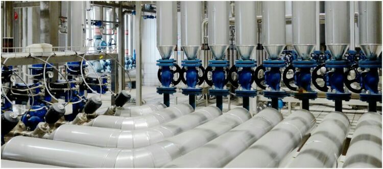 走進(jìn)工廠 走進(jìn)工廠