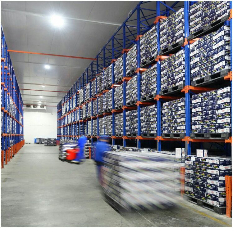 走進(jìn)工廠 走進(jìn)工廠